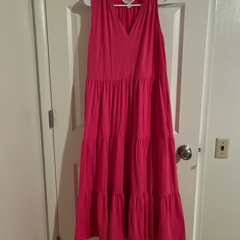 crown & ivy Sleeveless Maxi Dress in Hot Pink